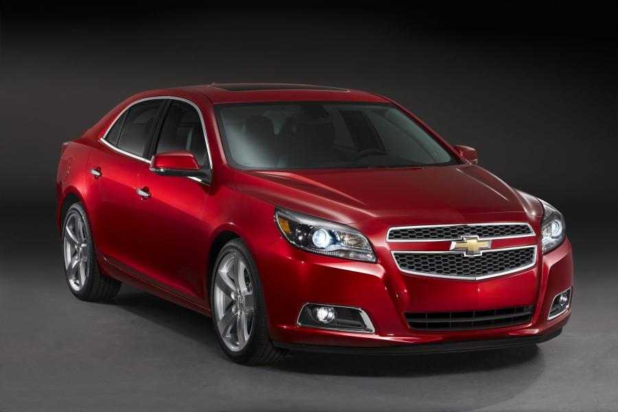  Chevrolet Malibu 2012 года  (фото 1 из 7)